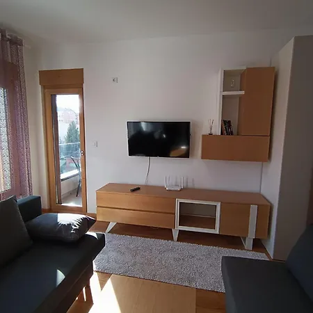 Markovic Rich 로즈니차